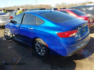 2015 Chrysler 200 S with VIN 1C3CCCBB9FN629079, listed as a IAAI auction lot 41767914 with 132,991 mi miles. Bid and sale history available at carsss.com. Image 3.