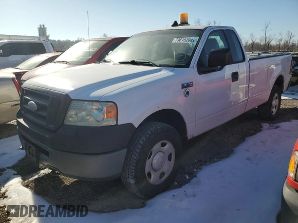 2008 Ford F-150 XL with VIN 1FTRF14W18KE32929, listed as a Copart auction lot 79615204 with 339,324 mi miles and Clean Title. Bid and sale history available at carsss.com. Image 1.