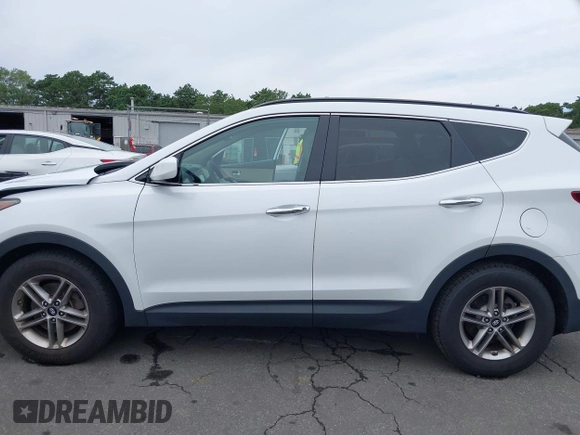 2017 Hyundai Santa Fe 2.4L с VIN 5NMZUDLB1HH035769, выставлен на аукционе IAAI как лот 42764052 с пробегом 73 139 миль миль и . История ставок и продаж доступна на DreamBid. Изображение 14.