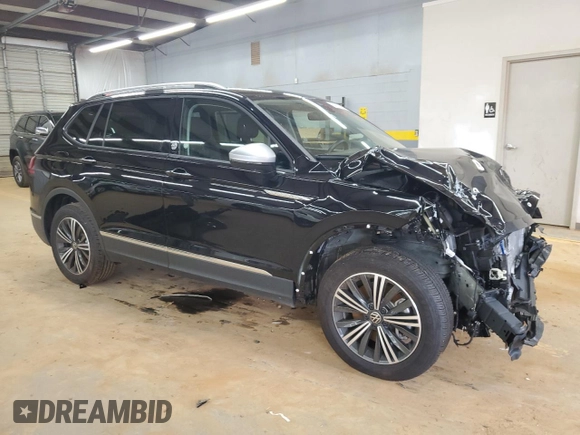 2024 Volkswagen Tiguan with VIN 3VVTB7AXXRM217272, listed as a Copart auction lot 64367425 with 8,015 mi miles and Salvage title. Bid and sale history available at DreamBid. Image 4.