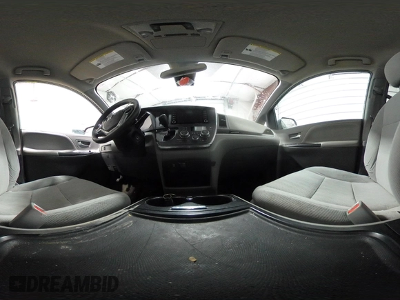 2018 Toyota Sienna LE with VIN 5TDJZ3DC3JS206783, listed as a IAAI auction lot 41597760 with 138,190 mi miles and . Bid and sale history available at DreamBid. Image 18.