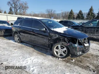 2011 Mercedes-Benz R-Class R 350 with VIN 4JGCB6FE1BA113414, listed as a Copart auction lot 42078435 with 152,155 mi miles and Salvage Title. Bid and sale history available at carsss.com. Image 4.