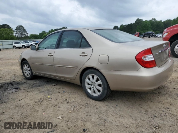 2004 Toyota Camry LE with VIN 4T1BF32K94U584660, listed as a Copart auction lot 54546085 with 275,229 mi miles and Clean Title. Bid and sale history available at carsss.com. Image 2.