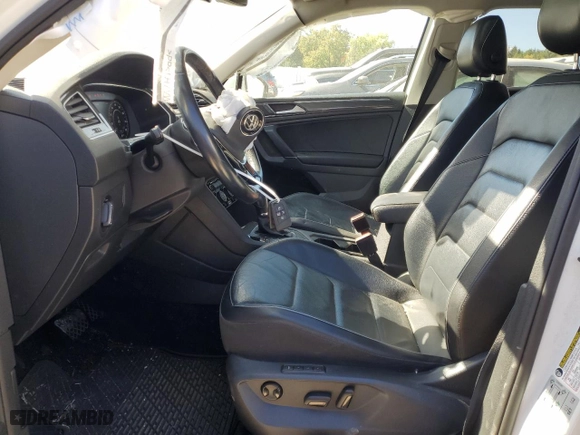 2018 Volkswagen Tiguan SEL Premium with VIN 3VV5B7AXXJM002665, listed as a Copart auction lot 74933064 with 70,486 mi miles and Salvage Title. Bid and sale history available at carsss.com. Image 7.