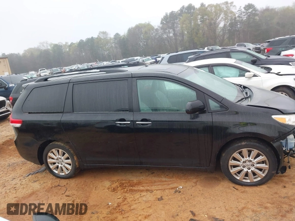 2012 Toyota Sienna XLE with VIN 5TDDK3DC3CS030466, listed as a IAAI auction lot 41914368 with 174,512 mi miles. Bid and sale history available at carsss.com. Image 13.