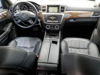 2014 Mercedes-Benz GL 450 z VIN 4JGDF7CE4EA314084, wystawiony jako Copart lot #59593195 z przebiegiem 161 026 mil mil oraz Szkoda całkowita • Salvage title. Historia ofert i sprzedaży dostępna na DreamBid. Obrazek 8.