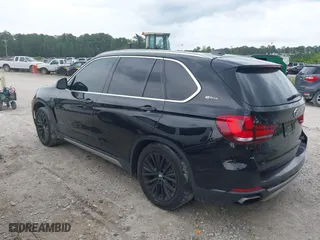 2017 BMW X5 xDrive40e iPerformance with VIN 5UXKT0C30H0V95867, listed as a IAAI auction lot 42122827 with 84,271 mi miles. Bid and sale history available at carsss.com. Image 3.