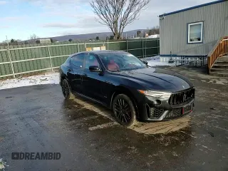 2019 Maserati Levante GranSport with VIN ZN661XUS0KX337384, listed as a Copart auction lot 82581764 with 31,926 mi miles and Salvage Title. Bid and sale history available at carsss.com. Image 14.
