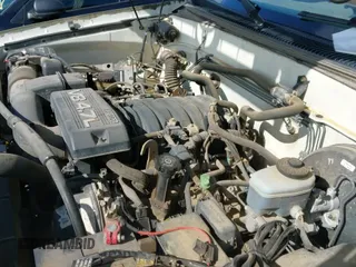2005 Toyota Tundra SR5 z VIN 5TBDT44155S485994, wystawiony jako IAAI lot #42407840 z przebiegiem 151 076 mil mil oraz . Historia ofert i sprzedaży dostępna na DreamBid. Obrazek 18.