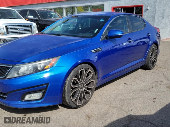 2014 Kia Optima SXL Turbo with VIN 5XXGR4A61EG286117, listed as a IAAI auction lot 42139134 with 149,594 mi miles and . Bid and sale history available at DreamBid. Image 2.