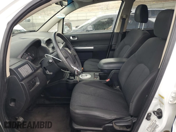 2011 Mitsubishi Endeavor LS z VIN 4A4JN2AS0BE012987, wystawiony jako Copart lot #43513375 z przebiegiem 181 386 mil mil oraz Szkoda całkowita • Salvage title. Historia ofert i sprzedaży dostępna na DreamBid. Obrazek 7.