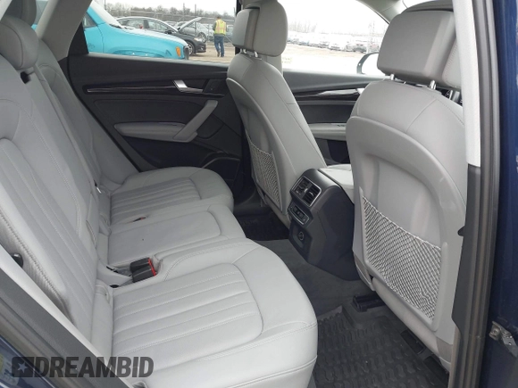 2018 Audi Q5 Prestige with VIN WA1CNAFY2J2062744, listed as a IAAI auction lot 41401459 with 126,097 mi miles. Bid and sale history available at carsss.com. Image 8.