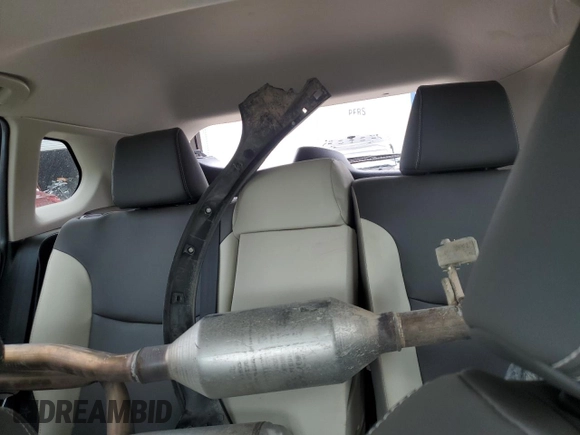 2024 Toyota Corolla Cross XLE with VIN 7MUDAABG2RV107422, listed as a Copart auction lot 47667095 with 8,579 mi miles and Salvage title. Bid and sale history available at DreamBid. Image 10.