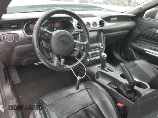 2019 Ford Mustang EcoBoost z VIN 1FA6P8TH8K5143490, wystawiony jako Copart lot #57561905 z przebiegiem 126 460 mil mil oraz Szkoda całkowita • Salvage title. Historia ofert i sprzedaży dostępna na DreamBid. Obrazek 8.