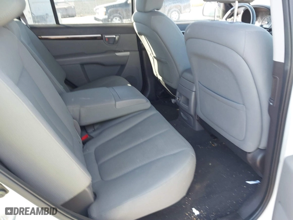2011 Hyundai Santa Fe GLS with VIN 5XYZGDAB0BG019462, listed as a IAAI auction lot 41664911 with 177,163 mi miles. Bid and sale history available at carsss.com. Image 8.