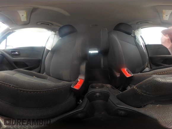 2019 Chevrolet Trax LS with VIN 3GNCJKSB4KL388884, listed as a IAAI auction lot 39924065 with 67,454 mi miles. Bid and sale history available at carsss.com. Image 19.