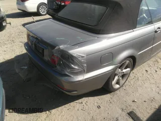 2006 BMW 3 Series 325Ci with VIN WBABW33406PX88766, listed as a IAAI auction lot 40582299 with 145,131 mi miles. Bid and sale history available at carsss.com. Image 6.