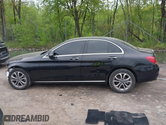 2018 Mercedes-Benz C 300 с VIN WDDWF4KB8JR409459, выставлен на аукционе IAAI как лот 42231142 с пробегом 81 035 миль миль и . История ставок и продаж доступна на DreamBid. Изображение 14.