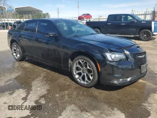 2015 Chrysler 300 with VIN 2C3CCABG8FH815687, listed as a Copart auction lot 48177935 with 89,837 mi miles and Salvage Title. Bid and sale history available at carsss.com. Image 4.