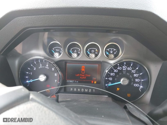 2012 Ford Super Duty F-250 SRW XL with VIN 1FT7W2B60CEC80505, listed as a IAAI auction lot 41380800 with 223,927 mi miles. Bid and sale history available at carsss.com. Image 7.