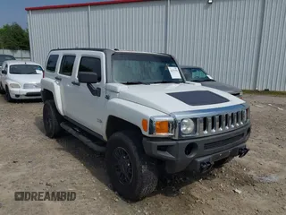 2006 Hummer H3 z VIN 5GTDN136468143142, wystawiony jako IAAI lot #42251550 z przebiegiem Nie podano mil oraz . Historia ofert i sprzedaży dostępna na DreamBid. Obrazek 6.