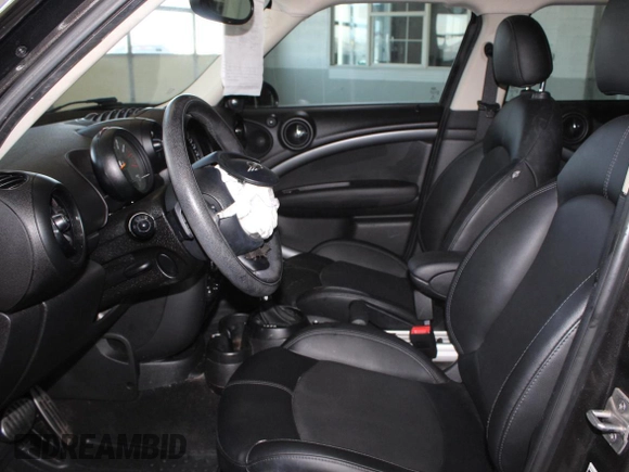 2016 MINI Countryman S z VIN WMWZC5C55GWU00997, wystawiony jako Copart lot #64326835 z przebiegiem 41 217 mil mil oraz Szkoda całkowita • Salvage title. Historia ofert i sprzedaży dostępna na DreamBid. Obrazek 9.