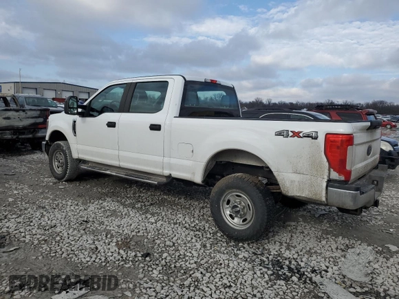 2018 Ford Super Duty F-250 SRW XL with VIN 1FT7W2B68JEB04718, listed as a Copart auction lot 89034645 with 276,292 mi miles and Salvage Title. Bid and sale history available at carsss.com. Image 2.