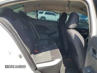 2022 Nissan Versa SV z VIN 3N1CN8EV1NL852274, wystawiony jako Copart lot #53149755 z przebiegiem Nie podano mil oraz Szkody całkowita. Historia ofert i sprzedaży dostępna na DreamBid. Obrazek 11.