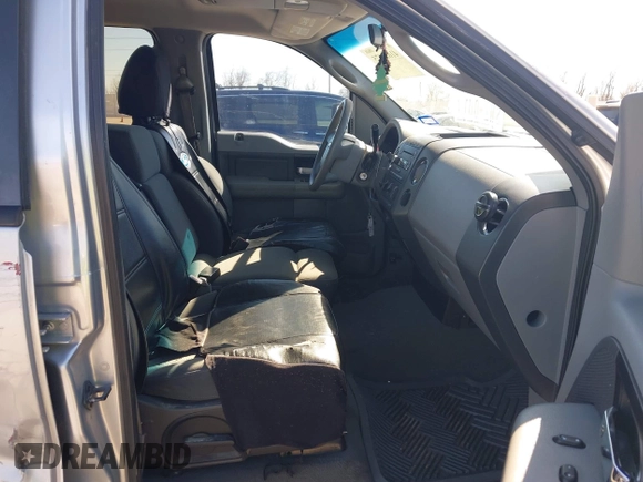 2008 Ford F-150 XL with VIN 1FTRW12W88FB11028, listed as a IAAI auction lot 41662475 with 237,135 mi miles. Bid and sale history available at carsss.com. Image 5.