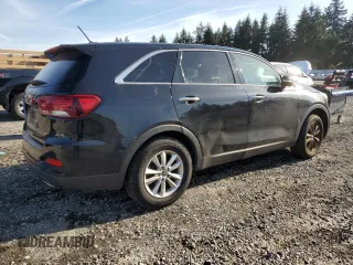2020 Kia Sorento LX with VIN 5XYPG4A34LG625882, listed as a Copart auction lot 53067885 with 132,888 mi miles and Clean Title. Bid and sale history available at carsss.com. Image 3.