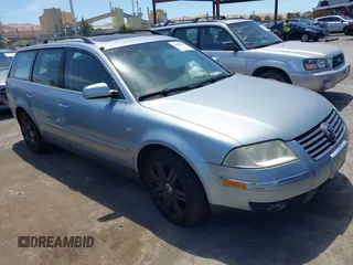 2003 Volkswagen Passat GLX z VIN WVWYH63B43E326130, wystawiony jako IAAI lot #42380050 z przebiegiem 156 338 mil mil oraz . Historia ofert i sprzedaży dostępna na DreamBid. Obrazek 1.