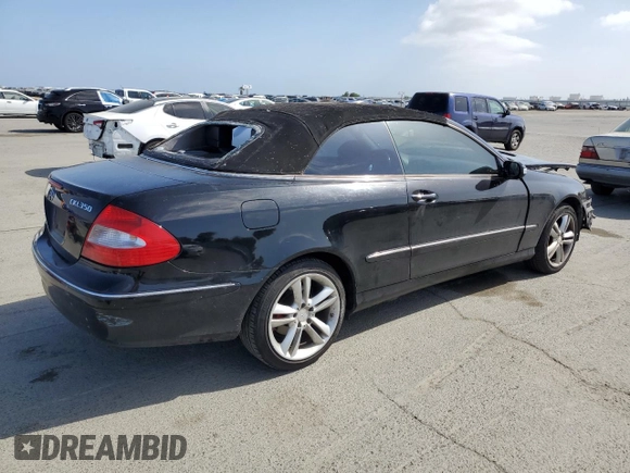 2008 Mercedes-Benz CLK 350 с VIN WDBTK56F78F240573, выставлен на аукционе Copart как лот 54257055 с пробегом 112 565 миль миль и Списание • Salvage title. История ставок и продаж доступна на DreamBid. Изображение 3.