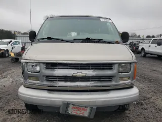 2001 Chevrolet Express with VIN 1GAHG39R011123173, listed as a Copart auction lot 81232074 with 109,829 mi miles and Salvage Title. Bid and sale history available at carsss.com. Image 5.