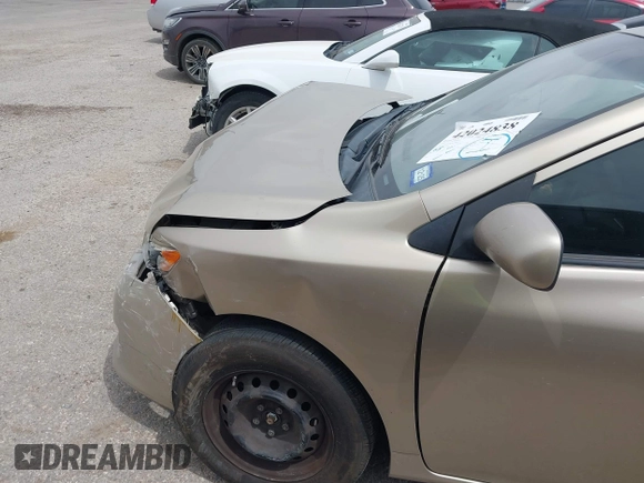 2010 Toyota Corolla z VIN 1NXBU4EE3AZ298252, wystawiony jako IAAI lot #42024838 z przebiegiem 260 162 mil mil oraz . Historia ofert i sprzedaży dostępna na DreamBid. Obrazek 6.