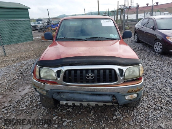 2003 Toyota Tacoma with VIN 5TEWN72N63Z196219, listed as a IAAI auction lot 42196049 with 137,102 mi miles. Bid and sale history available at carsss.com. Image 12.