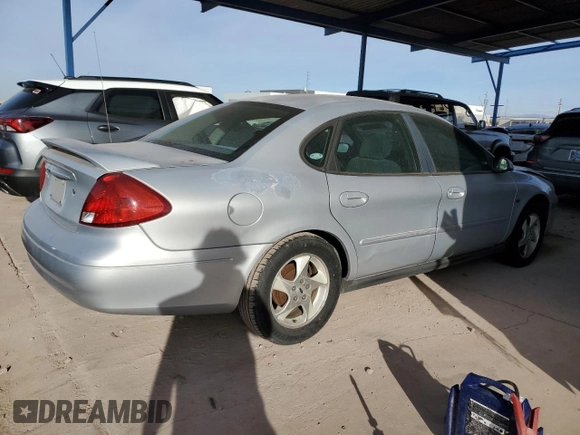 2002 Ford Taurus SES Standard with VIN 1FAFP55S32G260499, listed as a Copart auction lot 45929285 with 152,567 mi miles and Salvage Title. Bid and sale history available at carsss.com. Image 3.