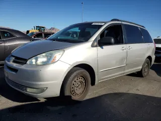 2004 Toyota Sienna CE with VIN 5TDZA23C44S067354, listed as a Copart auction lot 88336205 with 228,411 mi miles and Non Repairable. Bid and sale history available at carsss.com. Image 1.