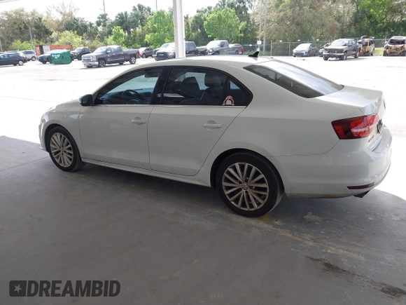 2016 Volkswagen Jetta Sedan 1.8T SEL with VIN 3VWL07AJ5GM310789, listed as a IAAI auction lot 41596429 with 169,910 mi miles. Bid and sale history available at carsss.com. Image 3.