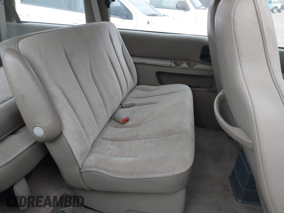 1994 Plymouth Voyager z VIN 2P4GH2531RR744369, wystawiony jako IAAI lot #41518275 z przebiegiem 169 490 mil mil oraz . Historia ofert i sprzedaży dostępna na DreamBid. Obrazek 8.