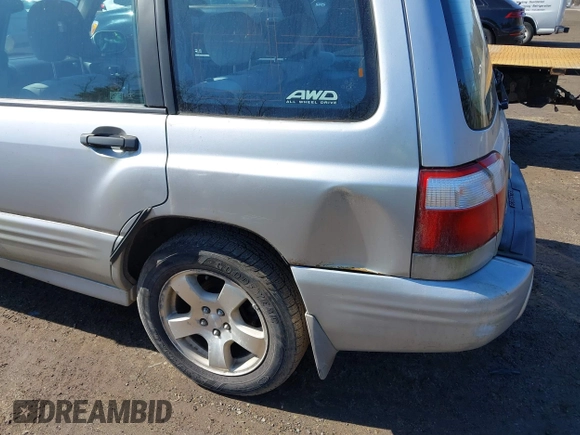 2002 Subaru Forester S w/Premium Pkg with VIN JF1SF65682H733026, listed as a IAAI auction lot 41788587 with 153,070 mi miles. Bid and sale history available at carsss.com. Image 12.