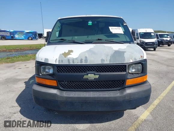 2012 Chevrolet Express Cargo z VIN 1GCSGAFX4C1176269, wystawiony jako IAAI lot #42236598 z przebiegiem 251 408 mil mil oraz . Historia ofert i sprzedaży dostępna na DreamBid. Obrazek 12.