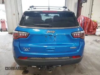 2019 Jeep Compass Latitude with VIN 3C4NJDBB8KT748817, listed as a IAAI auction lot 41289661 with 115,031 mi miles. Bid and sale history available at carsss.com. Image 16.
