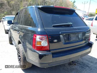 2008 Land Rover Range Rover Sport HSE with VIN SALSF25488A131688, listed as a IAAI auction lot 42118477 with 163,049 mi miles and . Bid and sale history available at DreamBid. Image 3.