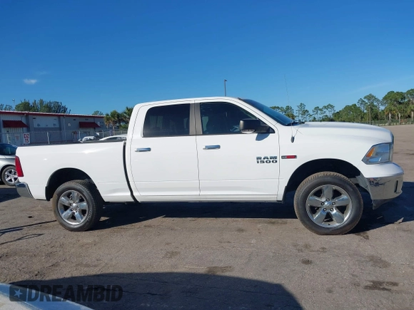 2015 Ram 1500 Big Horn z VIN 1C6RR7TM9FS740459, wystawiony jako IAAI lot #41422104 z przebiegiem 55 396 mil mil oraz . Historia ofert i sprzedaży dostępna na DreamBid. Obrazek 13.