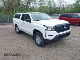 2023 Nissan Frontier S z VIN 1N6ED1CM3PN634833, wystawiony jako IAAI lot #42139230 z przebiegiem 65 856 mil mil oraz . Historia ofert i sprzedaży dostępna na DreamBid. Obrazek 1.