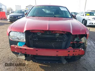 2008 Chrysler 300 Touring z VIN 2C3KA53G78H320035, wystawiony jako IAAI lot #41947682 z przebiegiem 92 589 mil mil oraz . Historia ofert i sprzedaży dostępna na DreamBid. Obrazek 6.