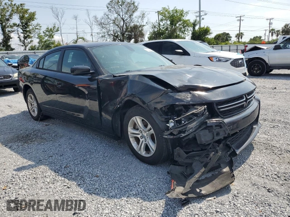 2015 Dodge Charger SE z VIN 2C3CDXBG8FH776308, wystawiony jako Copart lot #56364435 z przebiegiem 145 005 mil mil oraz Szkoda całkowita • Salvage title. Historia ofert i sprzedaży dostępna na DreamBid. Obrazek 4.