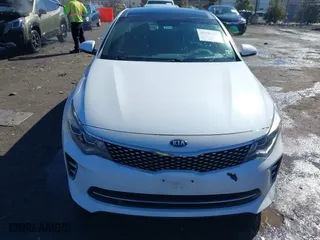 2017 Kia Optima SX with VIN 5XXGW4L20HG121574, listed as a IAAI auction lot 41586918 with 101,517 mi miles. Bid and sale history available at carsss.com. Image 13.