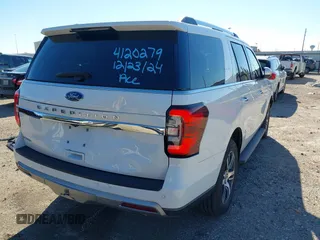 2024 Ford Expedition Limited with VIN 1FMJU1K86REA59325, listed as a IAAI auction lot 41263018 with 14,104 mi miles. Bid and sale history available at carsss.com. Image 4.