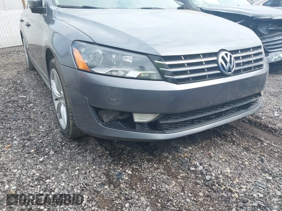 2014 Volkswagen Passat SE с VIN 1VWBN7A39EC085032, выставлен на аукционе IAAI как лот 41931302 с пробегом 193 425 миль миль и . История ставок и продаж доступна на DreamBid. Изображение 17.